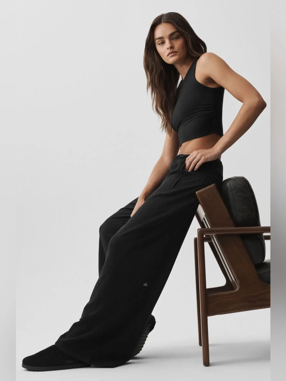 ALO Yoga Sway Mid-Rise On The Go Pant Black Wide-Leg Lounge Pants Small